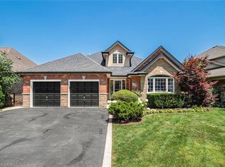 149 Dorchester Dr, Grimsby, ON L3M5J9