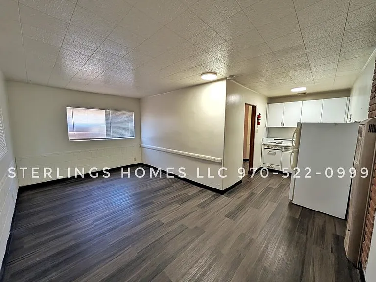 210 N Division Ave #4 — Photo 2