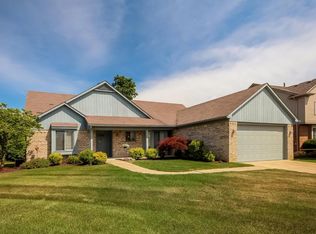 1373 Hidden Crk N, Saline, MI