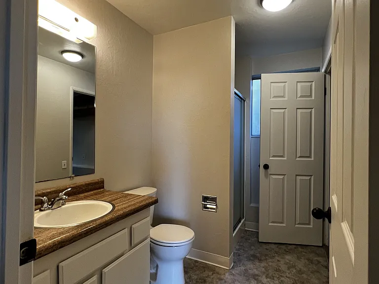 711 Fickle Hill Rd #B — Photo 8