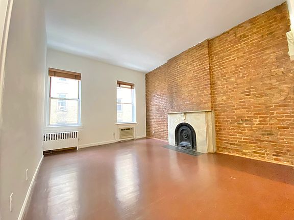 4th image of 125 Lexington Ave APT 1