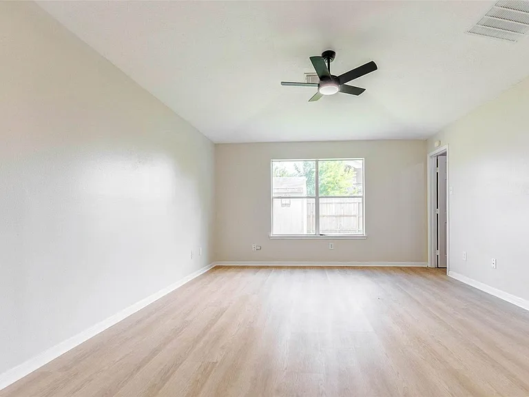5318 Cilantro Ln — Photo 24