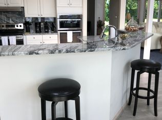 3490 E River Rd, Grand Island, NY 14072