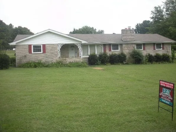1406 Ellington Dr, Lafayette, TN 37083