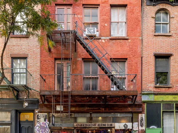 9 Bleecker Street image 1 of 16