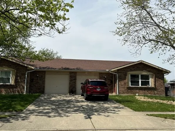 4035 Gateway Dr, Englewood, OH 45322