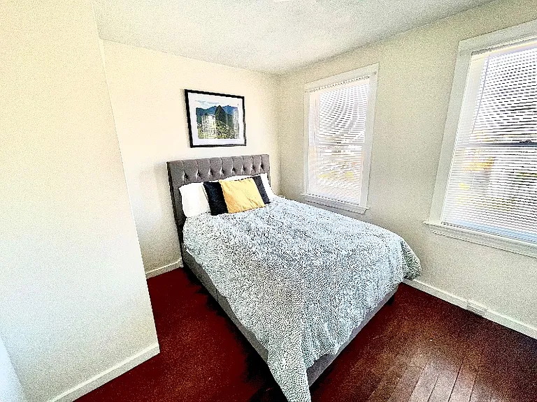 42 Agate Ave #2 — Photo 4