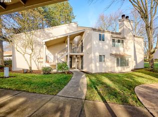 10270 SW Trapper Ter, Beaverton, OR 97008