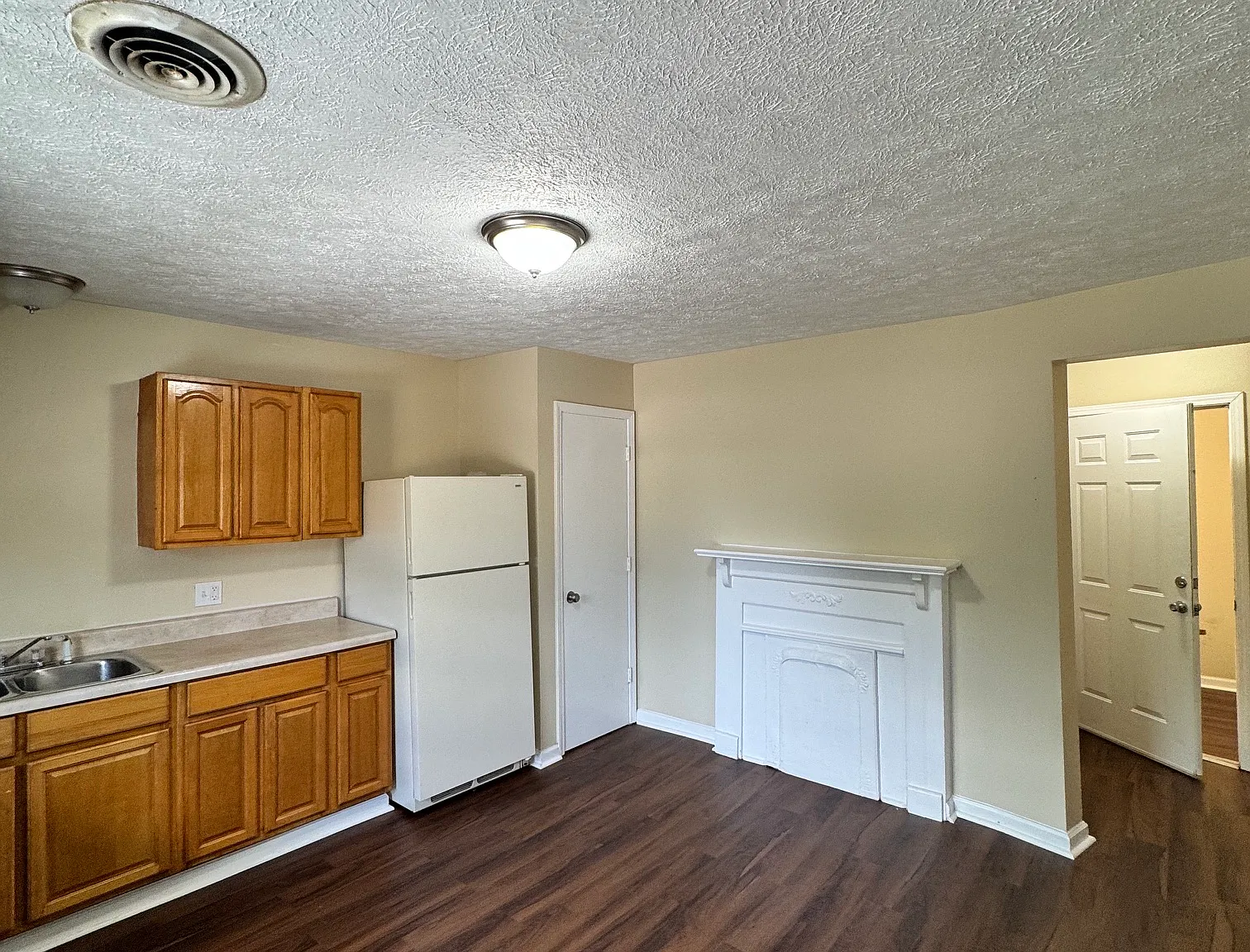 2301 Linden Ave - FL - 201 Olive — Photo 4