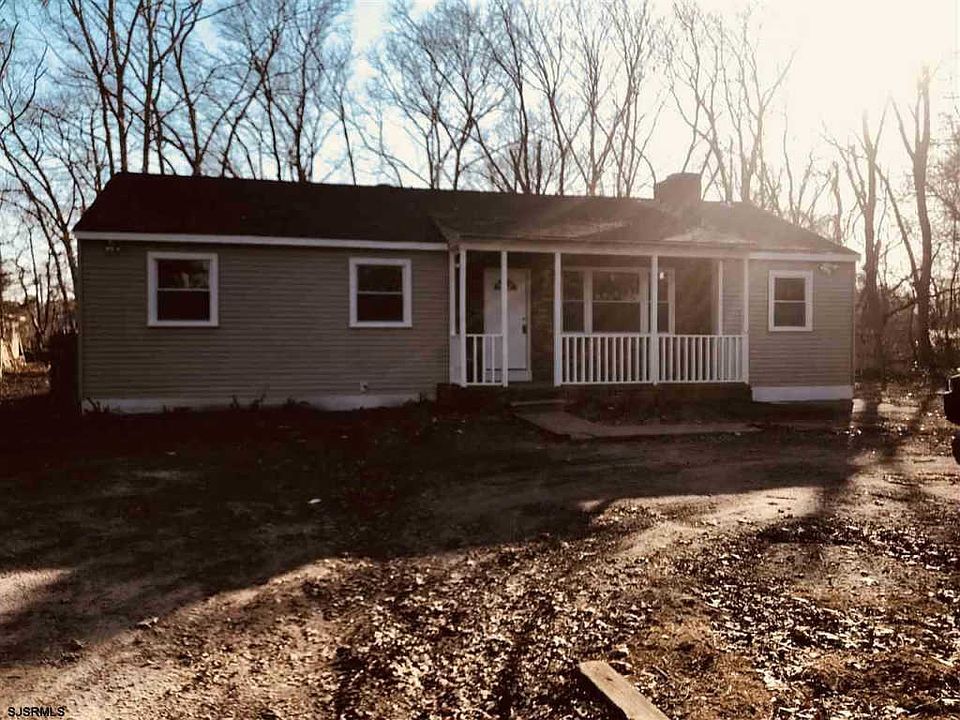 1st image of 304 E Oakbourne Ave