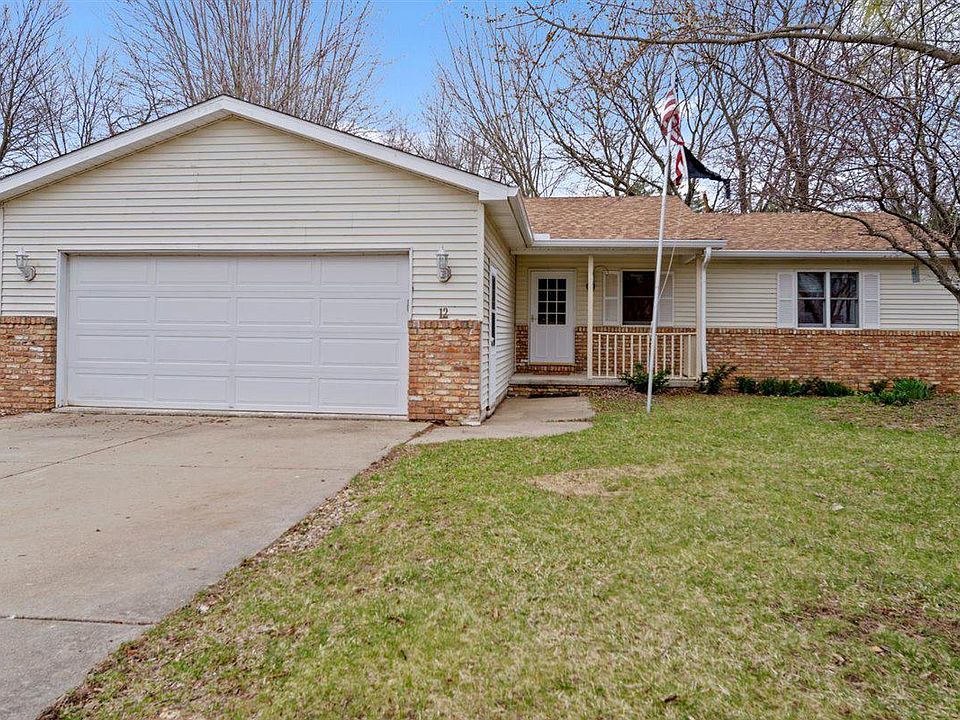 1st image of 12 Strawberry Ln