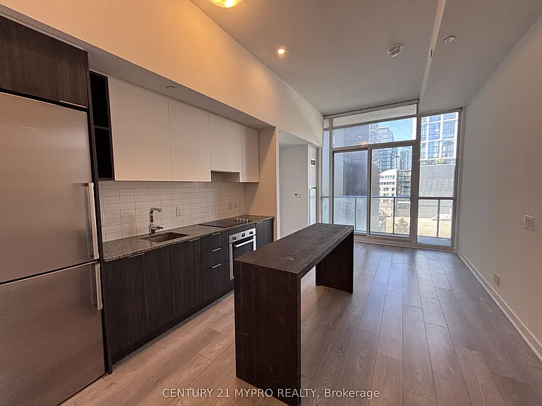 120 Parliament St #601 — Photo 3