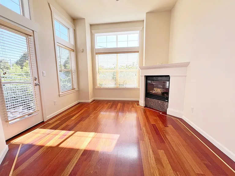 4507 Evanston Ave N #B — Photo 6