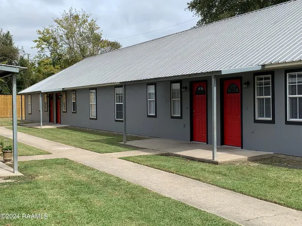 606 W Cherry St, Opelousas, LA 70570