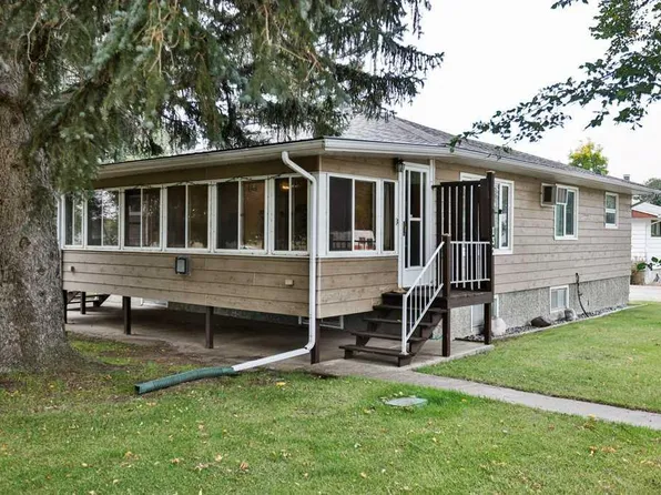 132 N 5th Ave NE, Milk River, AB T0K 1M0