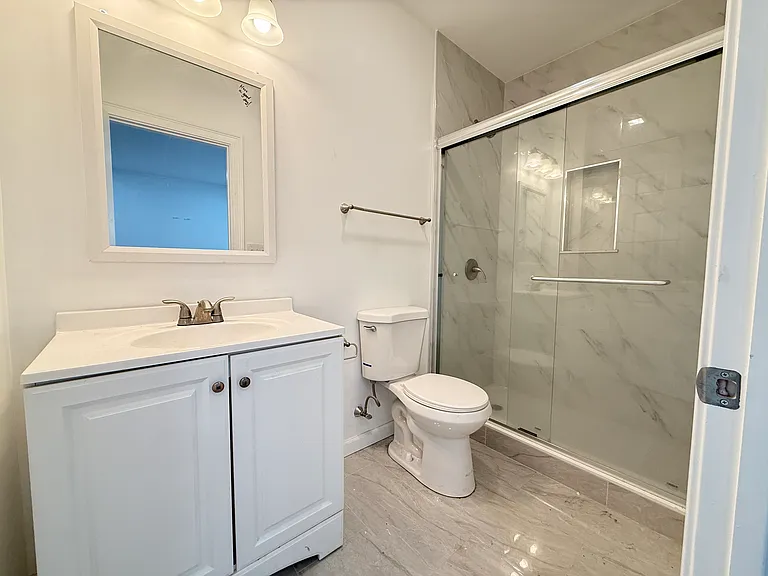 81 Alder St — Photo 11