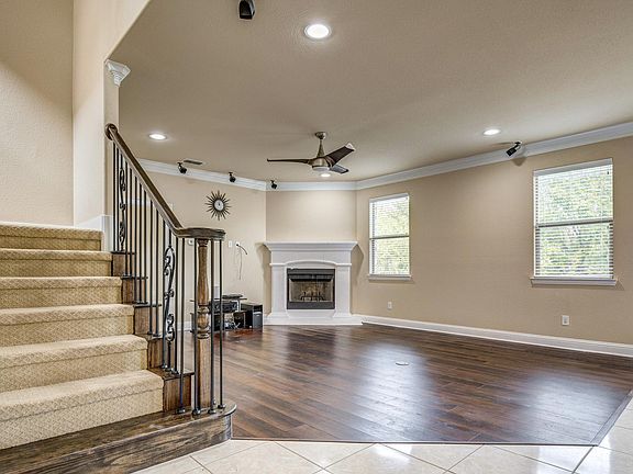 4th image of 725 Rembrandt Ct