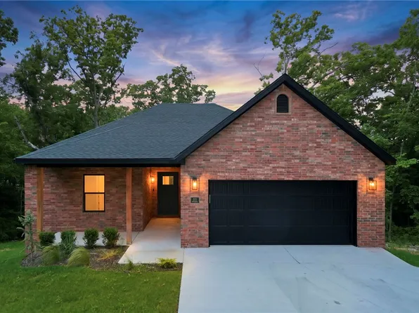 11 Pitt Ln, Bella Vista, AR 72715