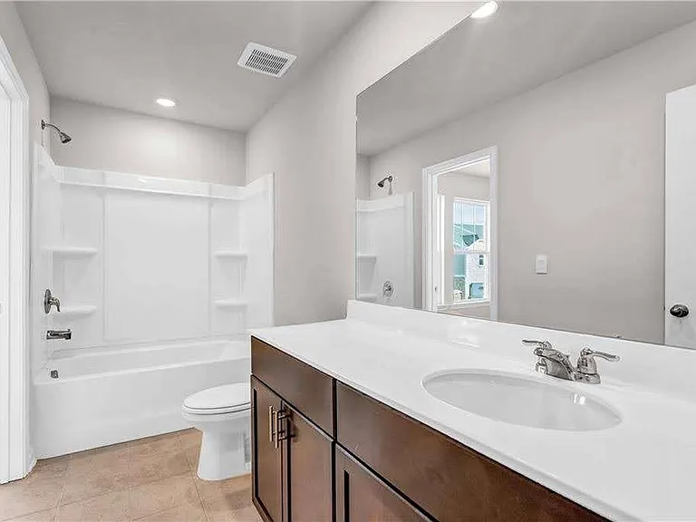 1575 Villageside Ct — Photo 13