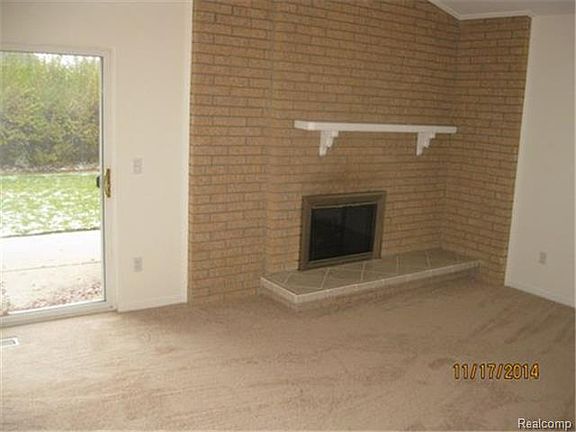 4th image of 7208 Emerson Dr