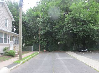 5 Van Eyck Ct, Lyndhurst, NJ 07071