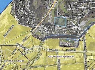 Golf Rd, Benton harbor, MI 49022