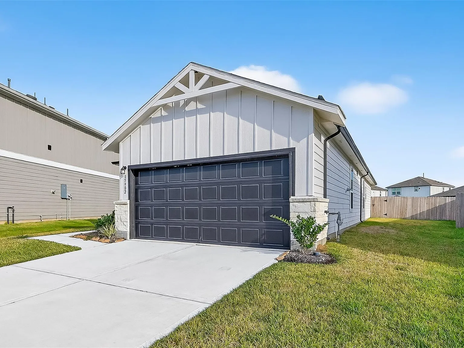 3 bed, 2.0 bath, 1530 sqft, $2,000 — Photo 4