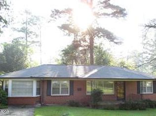 557 Pierce Dr W, Macon, GA