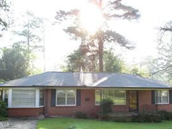 557 Pierce Dr W, Macon, GA 31204