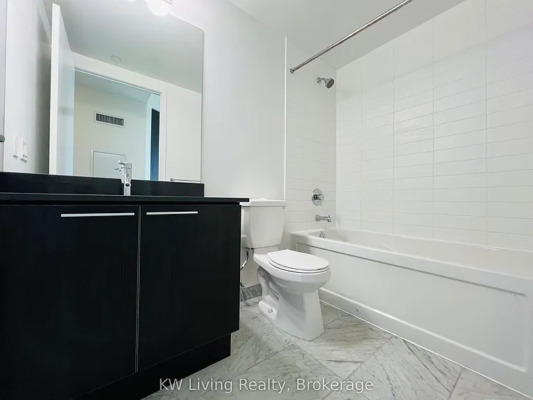 10 Park Lawn Rd #4204 — Photo 9
