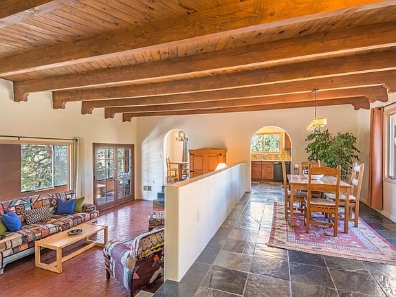 4th image of 4 Arroyo Vista