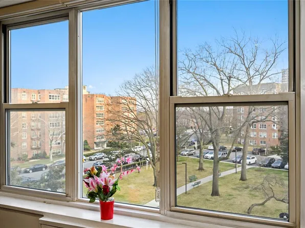 18-40 211th Street image 1 of 11