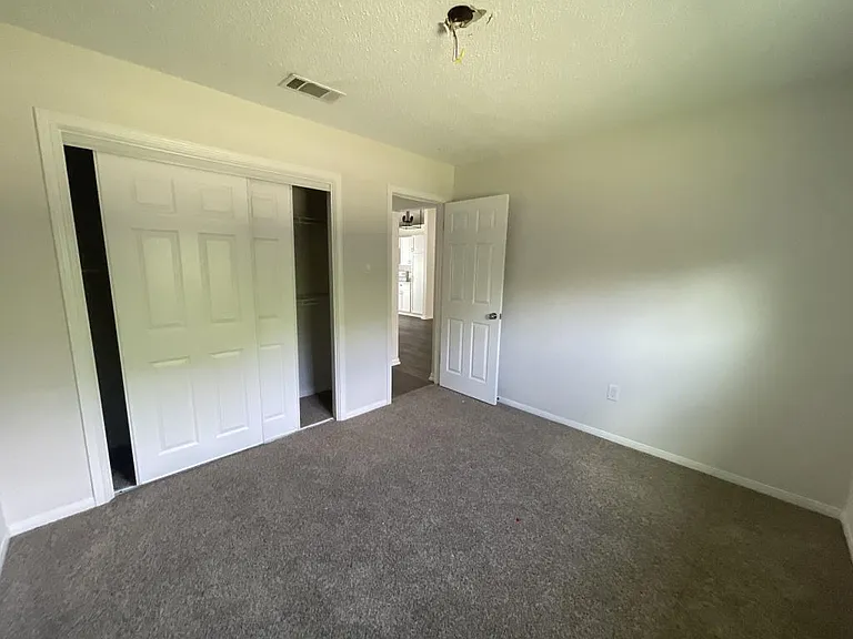 211 Robertstown Rd — Photo 12