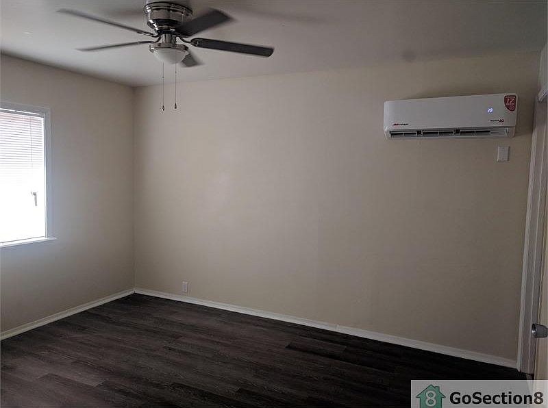 1st image of 227 Deerwood Dr APT 26