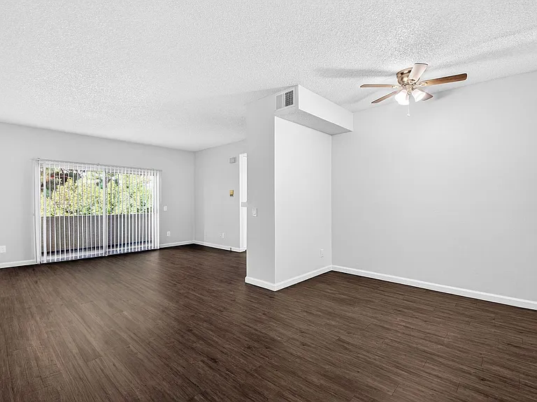 10749 Francis Pl — Photo 2