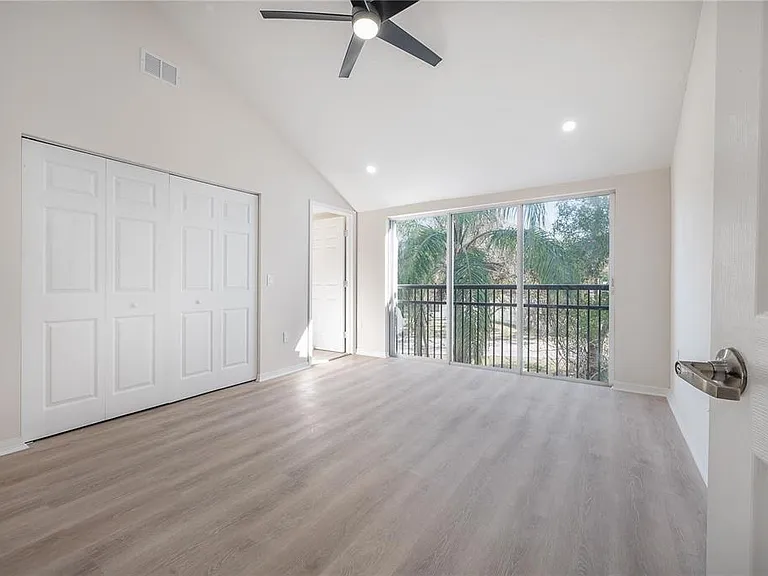 9417 Citrus Glen Pl — Photo 12