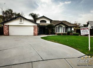 9416 Foxglen Ct, Bakersfield, CA 93312
