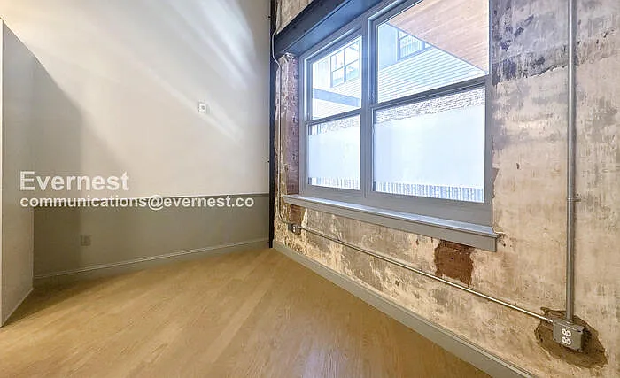 2212 Morris Ave #208 — Photo 3