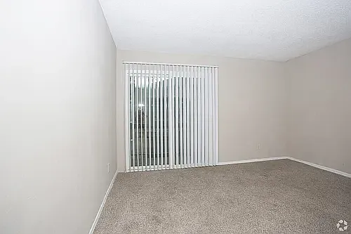 Villa Nueva Apartments — Photo 31