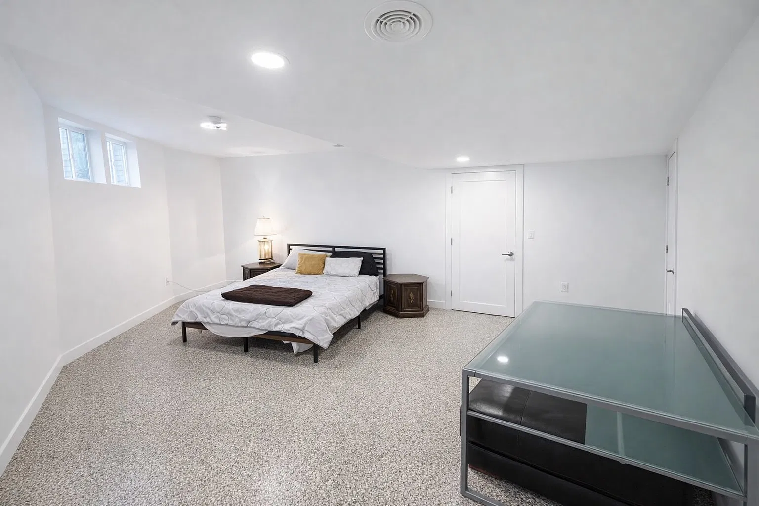 2 bed, $1,125 — Photo 3