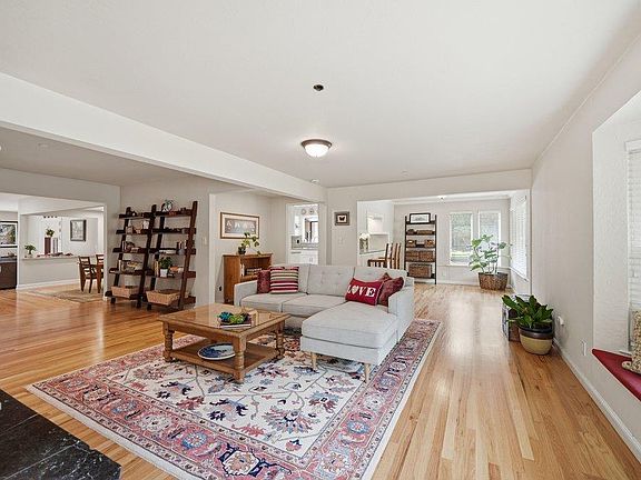 5th image of 15190 Yvonne Dr
