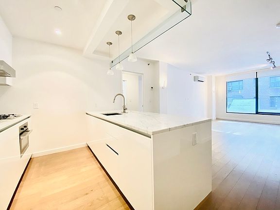 3rd image of 351 W 54th St #2EE