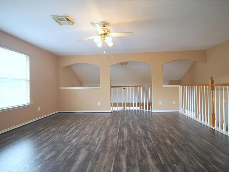19927 Black Canyon Dr — Photo 24
