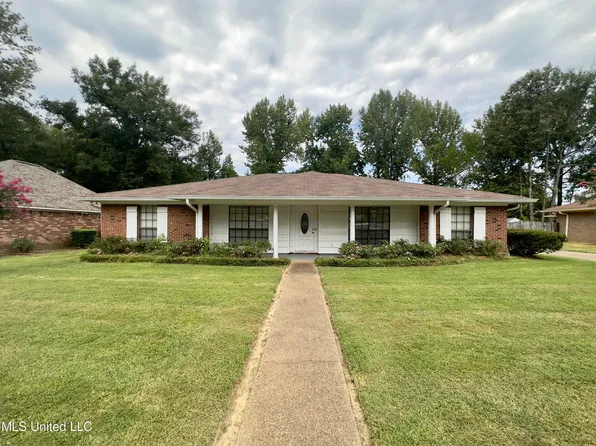 6237 Tanglewood Dr, Jackson, MS 39213