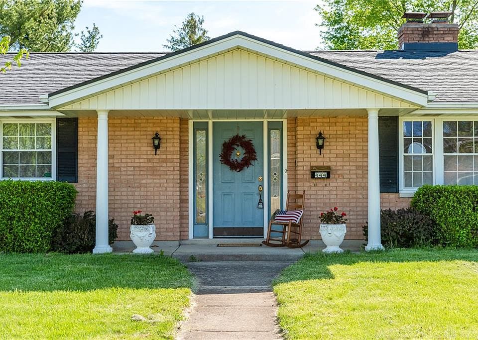 1st image of 444 Warwick Pl