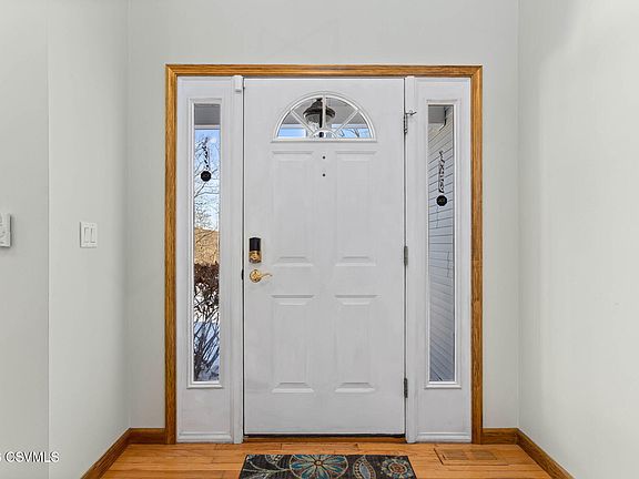 3rd image of 135 Woodhill Rd