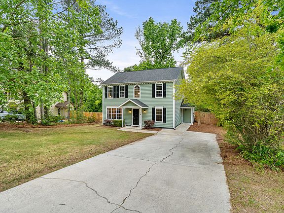 2nd image of 16 Meadowcrest Dr
