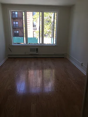 Rented by First Executive Realty Inc | media 28