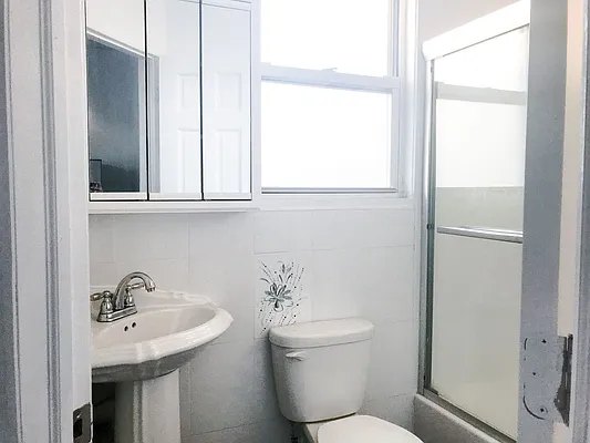 Rented by Nest Seekers International | media 17