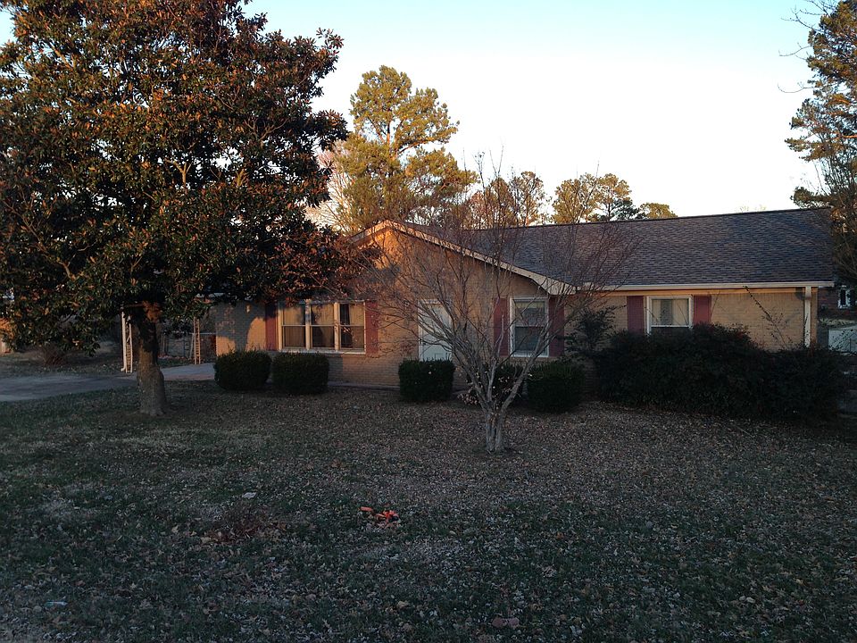 888 N Broad St, Lexington, TN 38351 Zillow